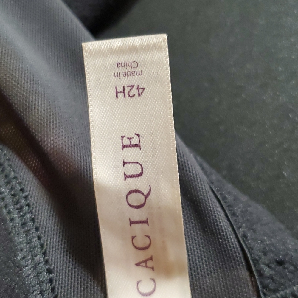 Cacique used bra